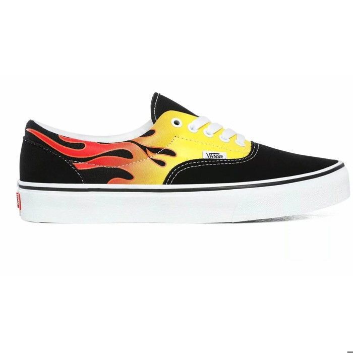 Scarpe Vans Era Flame - VN0A4BV4XEY La Vans Era è stata la prima scarpa pensata dagli skater per gli skater. Lanciato nel 1976