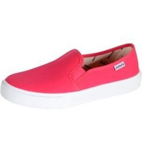 slip on victoria