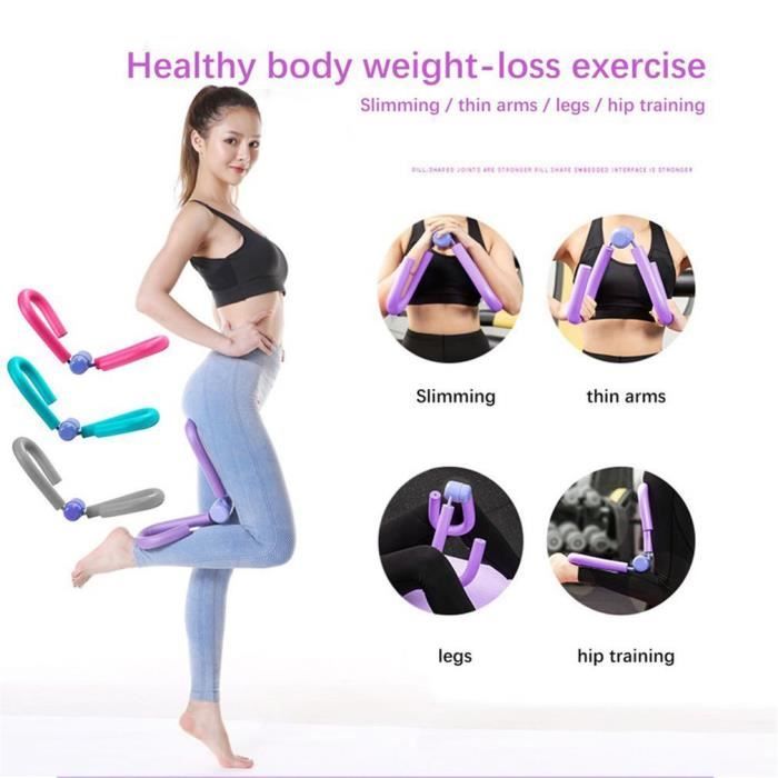 cuisse jambes appareil de formation musculaire maître de sport gym équipement de fitness simulateur exercice bras poitrine gris