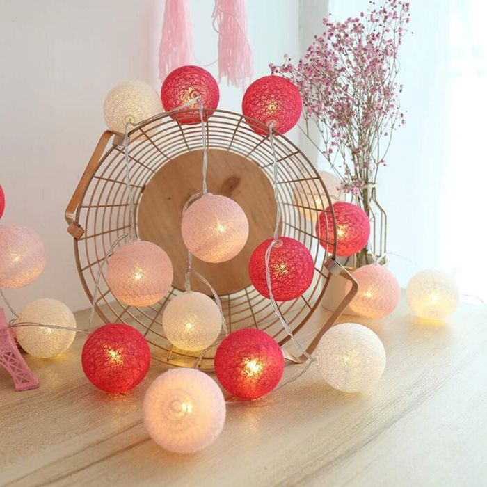 Guirlande lumineuse - PZCC - Boules coton rose - LED 20 lampes - 3 m - Alimentation pile/USB