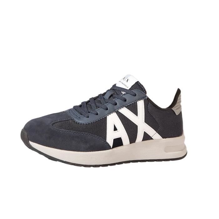 Armani Exchange Basket Armani Exchange - Réf. XUX071-XV527-S282. Couleur : Bleu Blanc. Détails. - Tige en mesh synthétique. - Fermeture à lacets.
