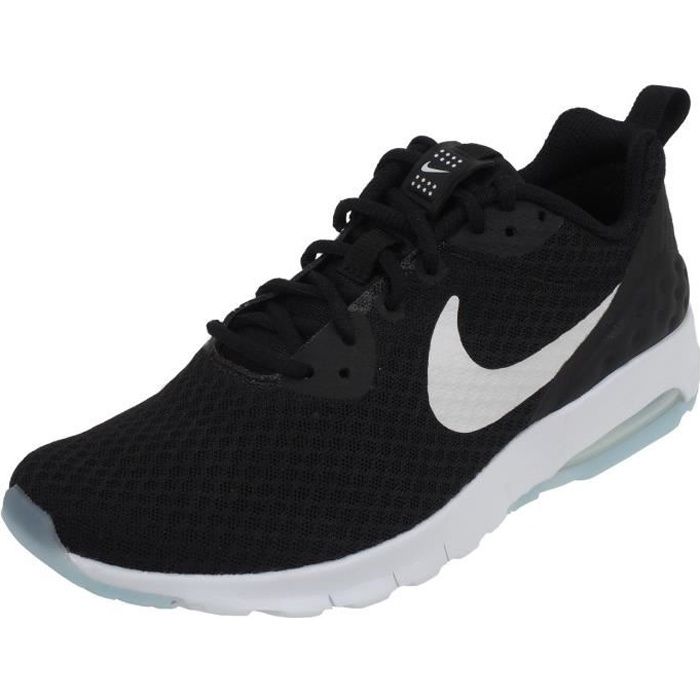 chaussure de marche nike