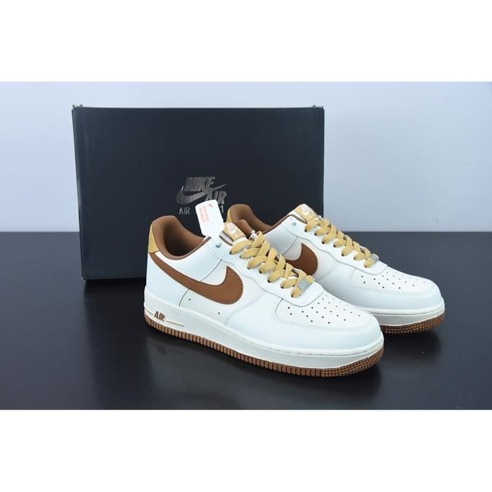 BASKETS NiikeAirsForces 1 07 Low White Brown CW3388204 AF1 Airs