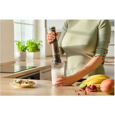 Promo Mixeur Plongeant Hdp401 Wh Blanc Et Gris Kenwood chez Géant