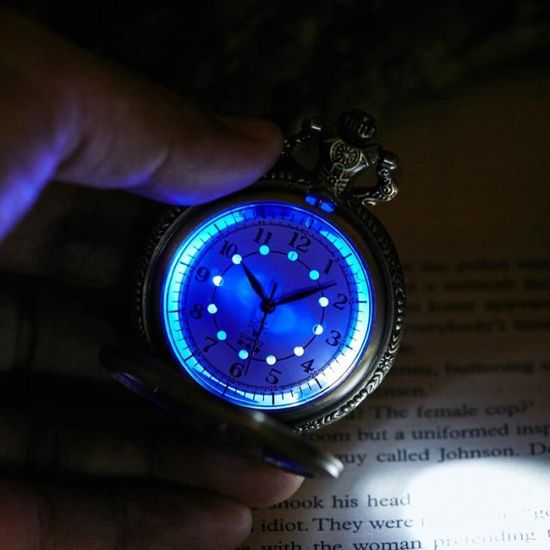Montre à Gousset LED L'Étrange Noël De Mr Jack - Ronde Bronze, Pendentif (neuve)