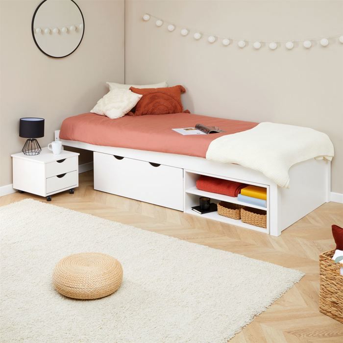 Lit fonctionnel SABRINA lit simple 90x190 cm pour enfant 1 table de chevet sur roulettes 1 grand tiroir et 2 étagère en pin Lit fonctionnel SABRINA lit simple 90x190 cm pour enfant 1 table de chevet sur roulettes 1 grand tiroir et 2 étagère en pin