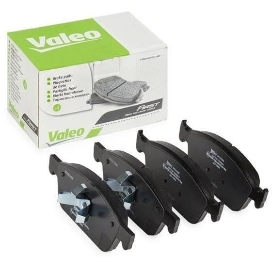 Valeo Plaquettes De Frein First 302421 - Essieu Avant - Jeu De 4 Avec Accessoires
