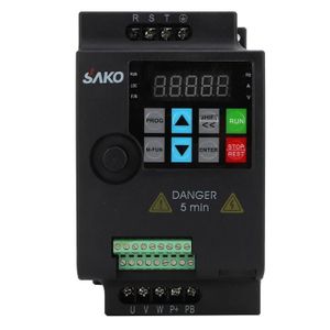 AT1-2200X 2.2KW AC 220V Monophas/é Inverseur Universel Convertisseur de fr/équence Entra/înement /à Fr/équence Variable VFD pour Moteur Triphas/é