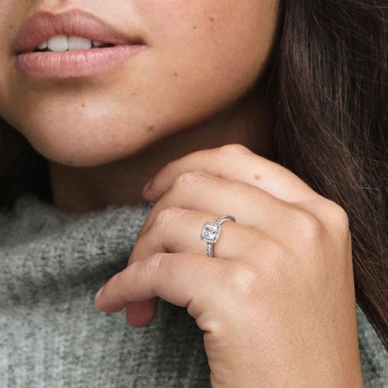 Bague shop pandora carre