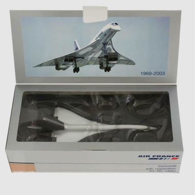 2X(1/200 MODÈLE D'AVION De Passagers Supersonique Concorde Pour La Collection 1) EUR 80,39