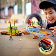LEGO® 60294 City Stuntz Le Camion de Spectacle des Cascadeurs, Moto à Rétrofriction, Bassin, Jouet de Construction pour Enfants-4