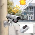 Caméra de Surveillance Factice Extérieur Energie Solaire Sans Fil - Circuit fermé de sécurité Lumière Clignotante LED Argent-1