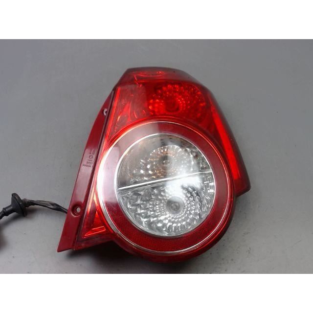 feu arriere chevrolet aveo 2007 droite 4 portes