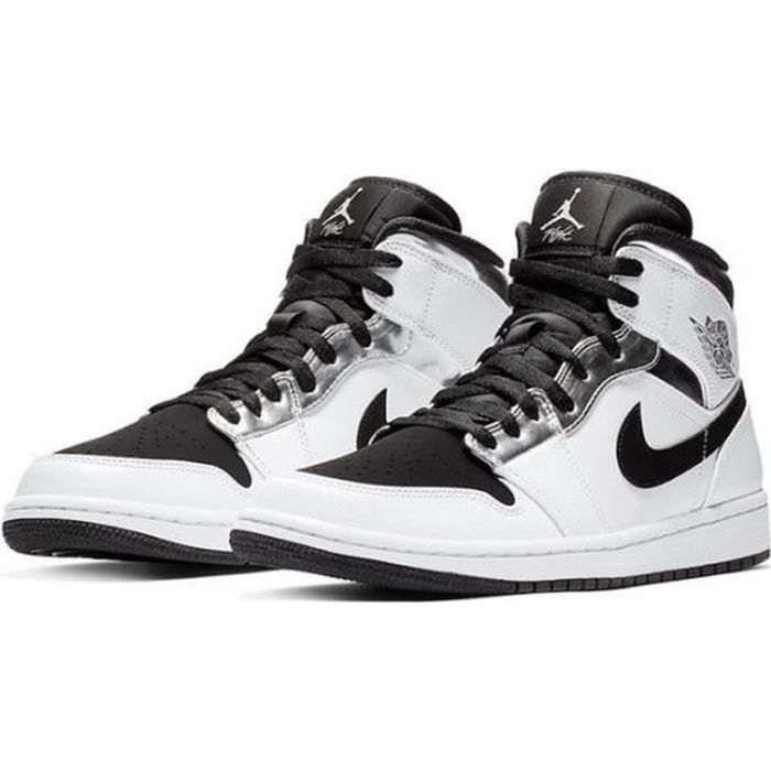 basket nike femme noir et blanc jordan