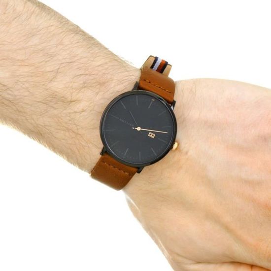 Para un día de viaje fuga reparar Tommy Hilfiger-Montre Analogique pour Homme à movement Quartz en Cuir 1791461 - Achat / Vente montre Montre Tommy Hilfiger en Cuir - Cdiscount Para un día de viaje fuga reparar Tommy Hilfiger-Montre Analogique pour Homme à movement Quartz en Cuir 1791461 - Achat / Vente montre Montre Tommy Hilfiger en Cuir - Cdiscount
