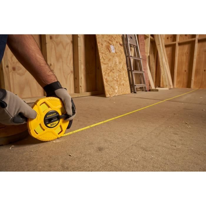 Stanley Ruban Mesure 60m Fibre Verre - Jaune Fluvo Classe III Précision Poignée Soft Grip