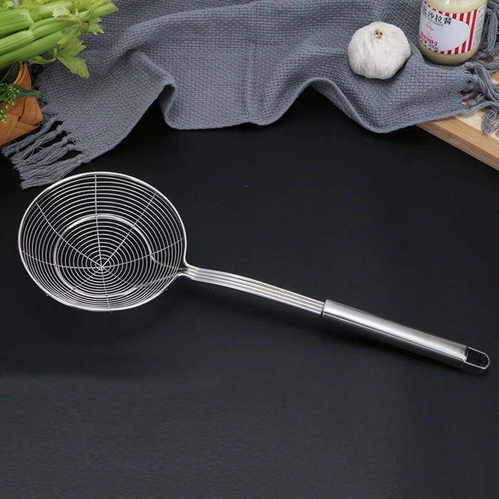 Cuillère Écumoire Inox 304 Avec Manche Bois Long – 16 Cm Passoire Cuisine, Parfaite Pour Friture & Égouttage