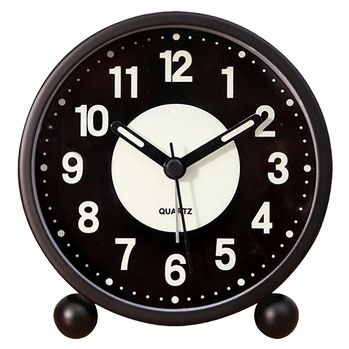 RéVeil Lumineux 4 Pouces Rond Horloge de Table Analogique Silencieuse Sans Tic Tac à Piles avec Alarme Forte pour Chambre