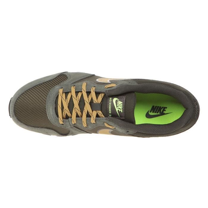 Nike md runner 2 vert 2025