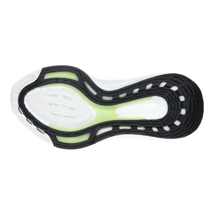 Chaussures de running - ADIDAS - ULTRABOOST 22 - Femme - Noir et blanc -  Cdiscount Sport