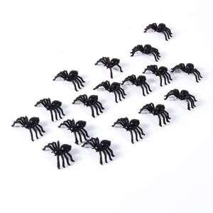 FARCE ET ATTRAPE Lot de 50 araignées en plastique noir pour Hallowe