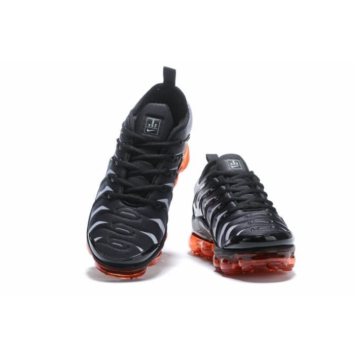 Vapormax noir lacet rouge outlet
