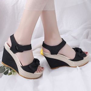 chaussures talons compensés été