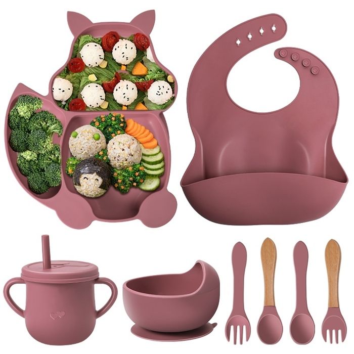 Coffret Repas Bebe En Silicone – Idée Cadeau Naissance Premium, Set Vaisselle 1er Age Complet Avec Assiette Ventouse, Cuillère, Bavoir & Tasse – Sans BPA, DME Bébé, Fille & Garçon – Beige