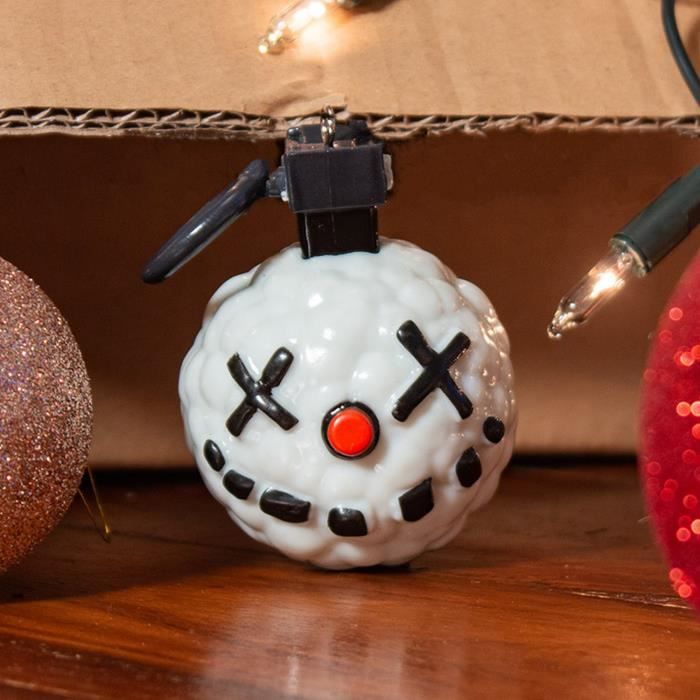 Décoration Navidad 3D Fortnite Snowball Grenade, La Boule De L'arbre De Noël  Est Fabriquée En Métal Étain. - Cdiscount Maison