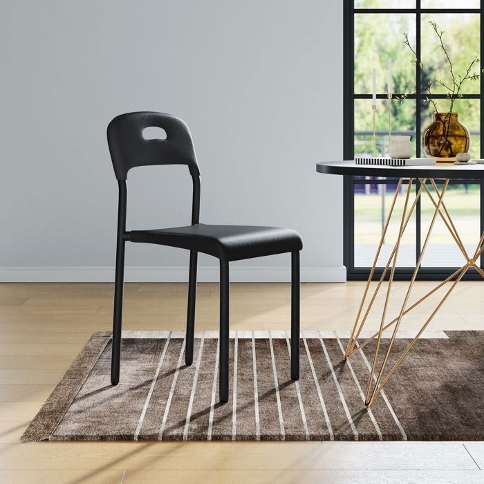 Chaises Empilables Lot 1 – Plastique Pieds Acier Imperméables –Capacité de charge de 136 kg– 455x40x76.5cm-Noir