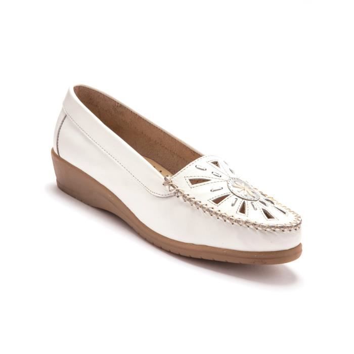 Mocassins femme grande largeur PEDICONFORT® blancs à plateau