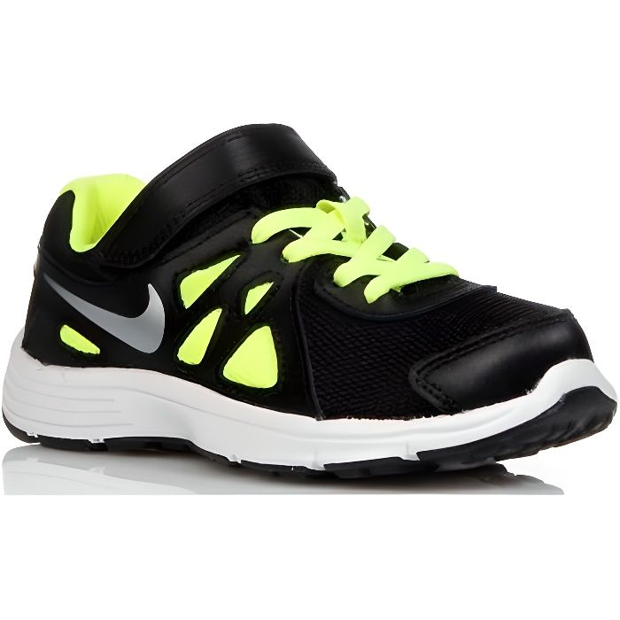 nike revolution 2 black