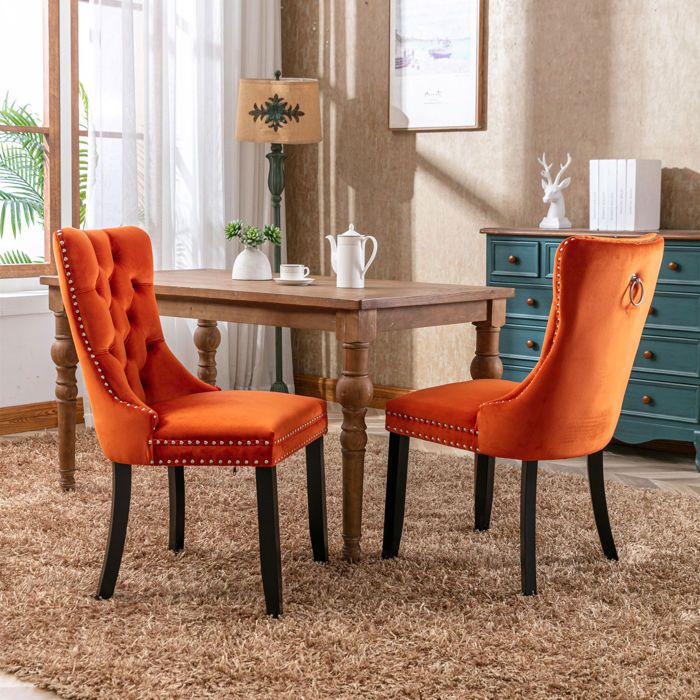 BELLEMAVE Lot de 2 chaises de salle à manger modernes - Finition velours - Effet capitonné - Bordure à clous décoratifs - Orange