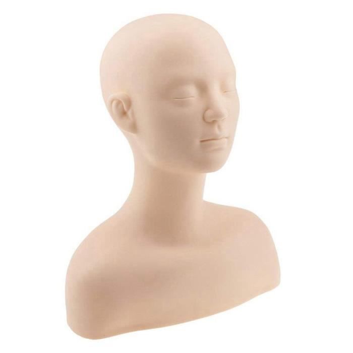 Tête de mannequin avec véritable maquillage fait à la main