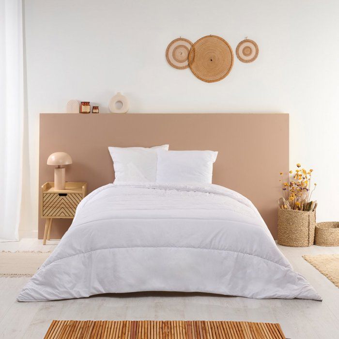 BLEU CALIN Couette 200x200cm L'Ultra légère - Textile rafraichissant grace au traitement COOL'IN® - 100% Coton