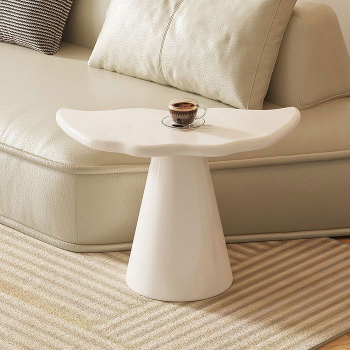Table dappoint moderne en blanc crème design épuré pour salon table basse décorative - Parfait pour canapé déco intérieure
