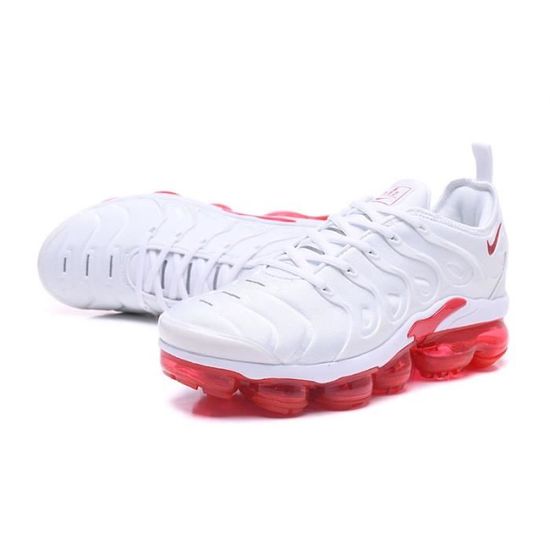 vapormax plus women's white