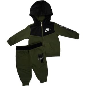 Ensemble vêtement Nike Bébé Body Bonnet et Chaussons Vert Swoosh Blanc  turquoise - Cdiscount Prêt-à-Porter