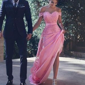robe de bal courte en satin rose