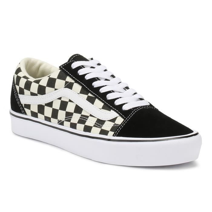 vans old skool baskets motif damier noir et rouge