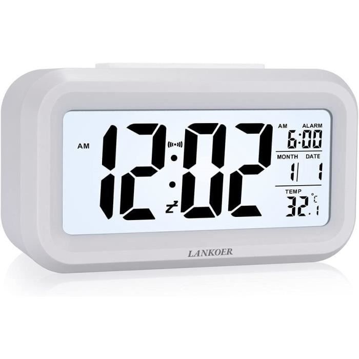 bnsggl Réveil numérique LED avec fonction snooze 4 niveaux de luminosité et réglage du volume de l'alarme, chargeur USB, horloge 12/24h