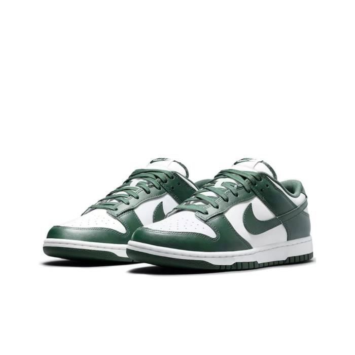 Basket Nike Dunk Low Retro Varsity Green Cuir Blanc Talon Plat