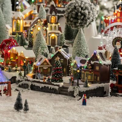 Village De Noël Animé Et Musical - Manoir Du Père Noël Avec 33 LED, Par Feeric Lights & Christmas - 11