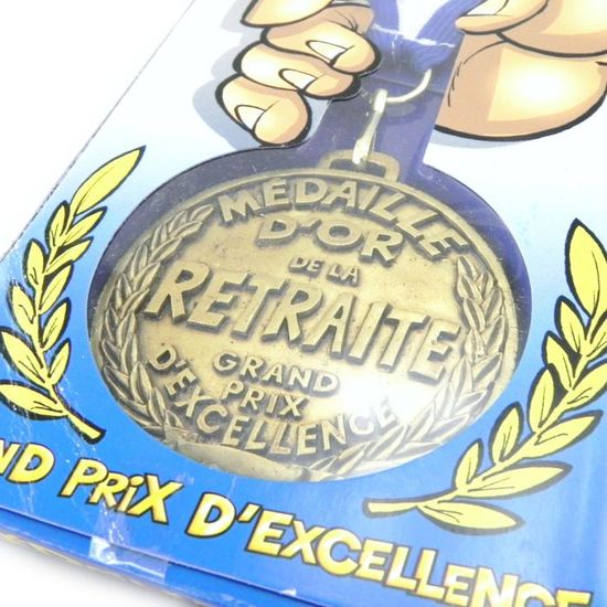 Kit Cadeau Retraite 2025 | Écharpe Rose, Médaille Or, Tiare 