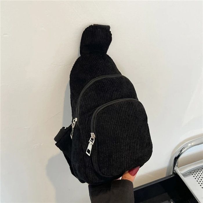 Sac banane velours côtelé noir femme | Bonobo