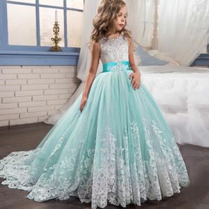 Elégante Fille Robe Mariage Satin Avec Grand Nœud Papillon Sans Manche Col En V Tulle Multicouche Princesse Mariée Demoiselle D'honneur Soirée Anniversaire Bal Pageant Longue Maxi Blanc 5-6 Ans