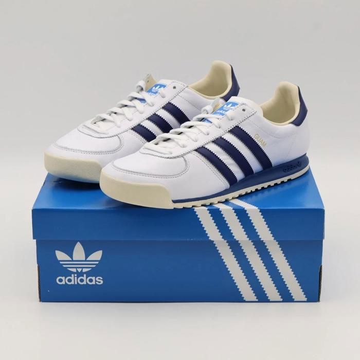 CHAUSSURES DE BASKET-BALL ID2110 Adidas Originals Guam Footwear White Dark Blue Cream White Navy (Mens)
