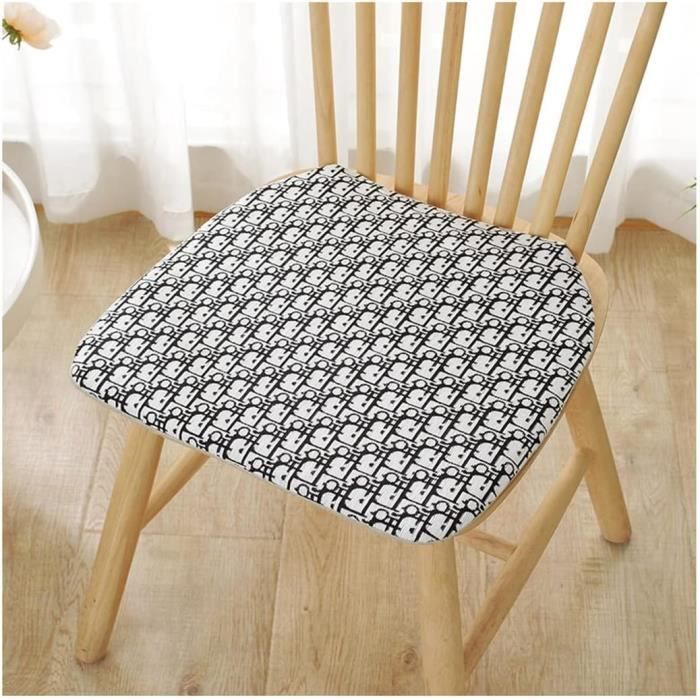 Yaheetech Chaise Cantilever Lot de 2 Chaises de Salle à Manger en Similicuir Dossier en Rotin Tissé Chaises de Cuisine Assise Capitonnée Pied en Métal pour Cuisine Salon Brun Rustique Yaheetech Chaise Cantilever Lot de 2 Chaises de Salle à Manger en Similicuir Dossier en Rotin Tissé Chaises de Cuisine Assise Capitonnée Pied en Métal pour Cuisine Salon Brun Rustique