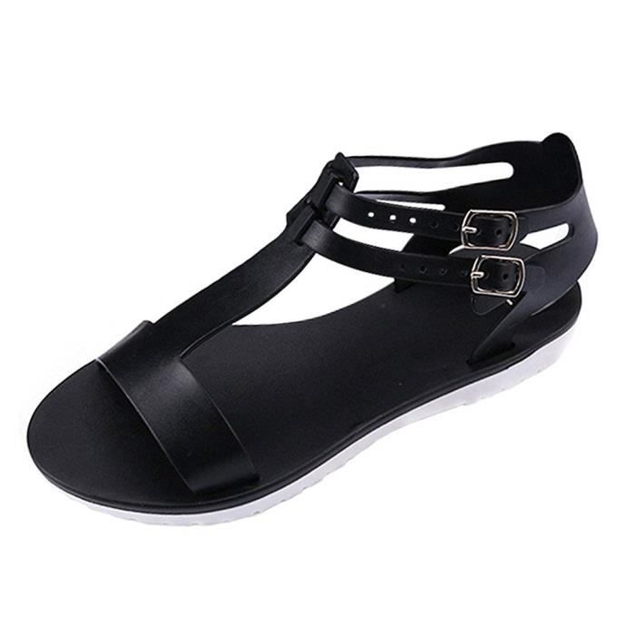 nu pied plastique plage