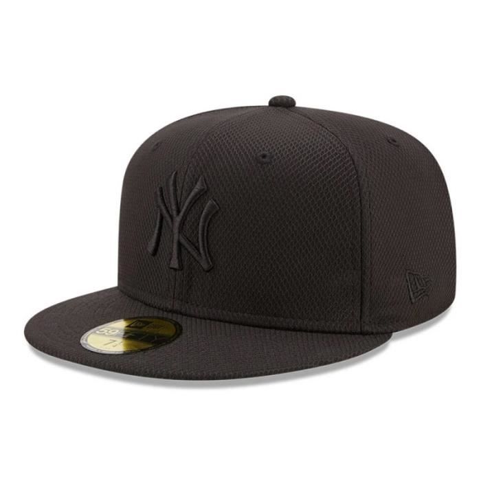 Casquette New York Yankees New Era 59FIFTY Taille 7 1/2 – Ajustement Parfait, Look Iconique (occasion Propre)